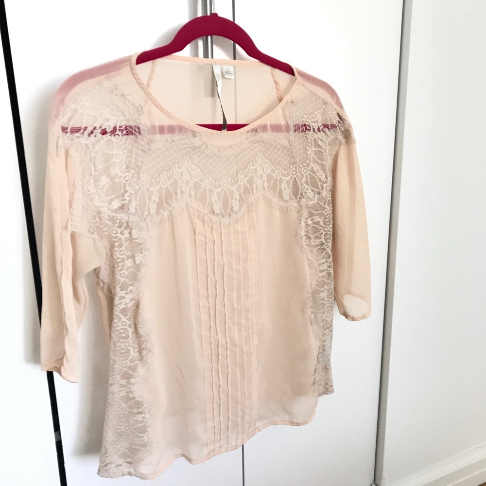 Lauren Conrad sheer 3/4 sleeve shirt